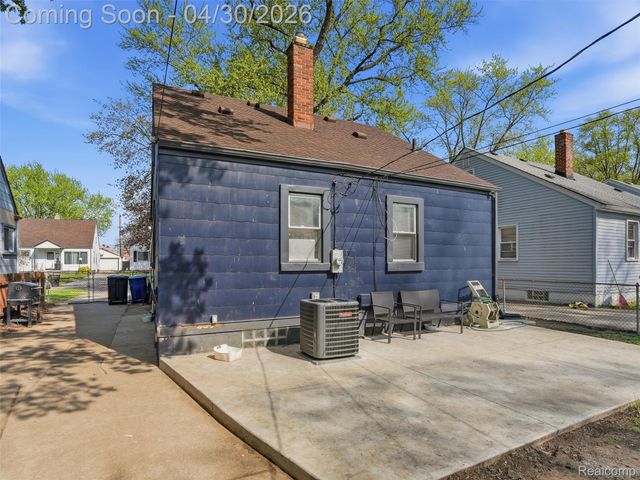 18901 Garfield, Redford Charter Township, MI 48240