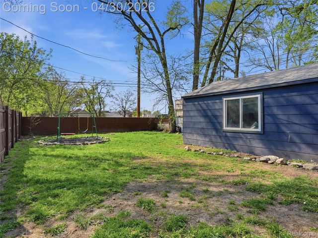 18901 Garfield, Redford Charter Township, MI 48240