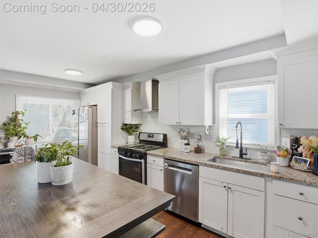 18901 Garfield, Redford Charter Township, MI 48240