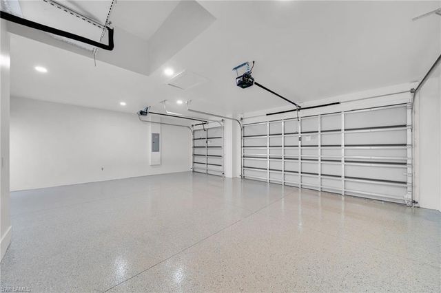 1317 SW 5th PL, Cape Coral, FL 33991