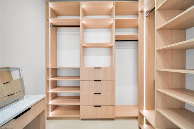 1317 SW 5th PL, Cape Coral, FL 33991