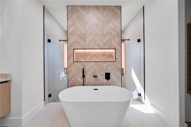 1317 SW 5th PL, Cape Coral, FL 33991