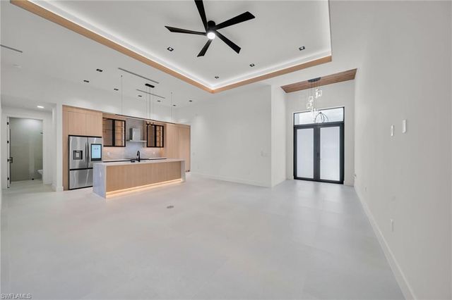 1317 SW 5th PL, Cape Coral, FL 33991