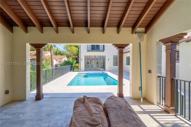 519 Alhambra Cir, Coral Gables, FL 33134