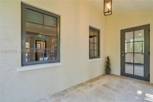 519 Alhambra Cir, Coral Gables, FL 33134