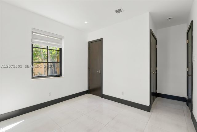 519 Alhambra Cir, Coral Gables, FL 33134