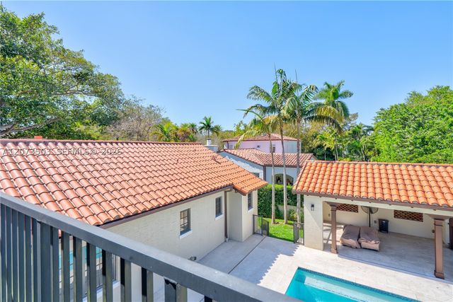 519 Alhambra Cir, Coral Gables, FL 33134