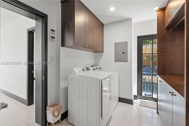 519 Alhambra Cir, Coral Gables, FL 33134