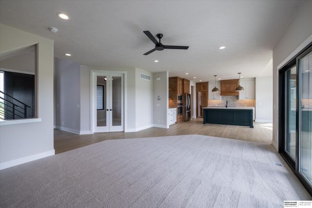 10209 S 214th Street, Gretna, NE 68028