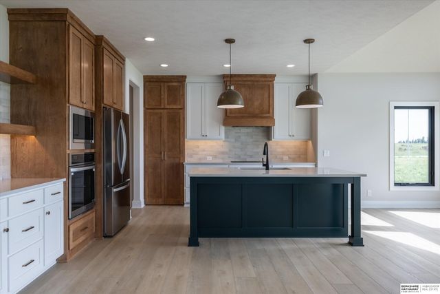 10209 S 214th Street, Gretna, NE 68028
