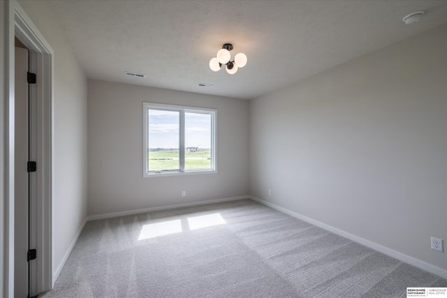 10209 S 214th Street, Gretna, NE 68028
