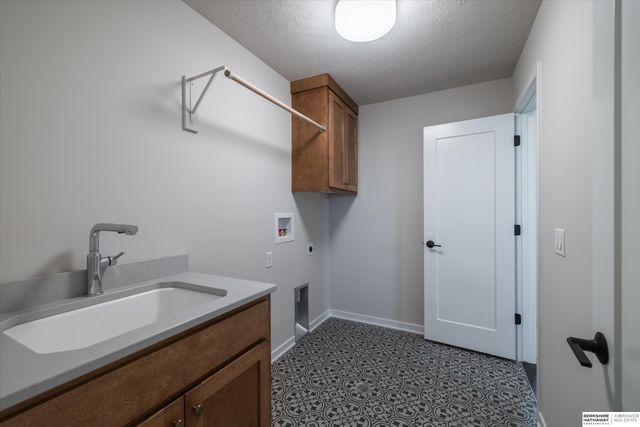 10209 S 214th Street, Gretna, NE 68028