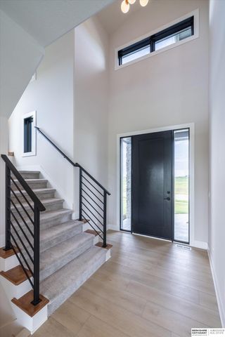 10209 S 214th Street, Gretna, NE 68028
