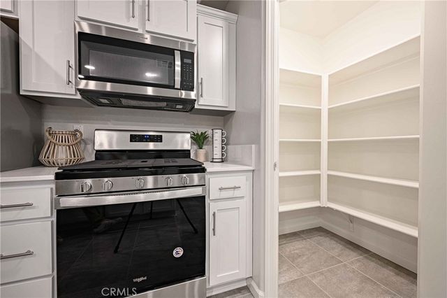 123 BLUEBERRY Lane 10 SH, Merced, CA 95341