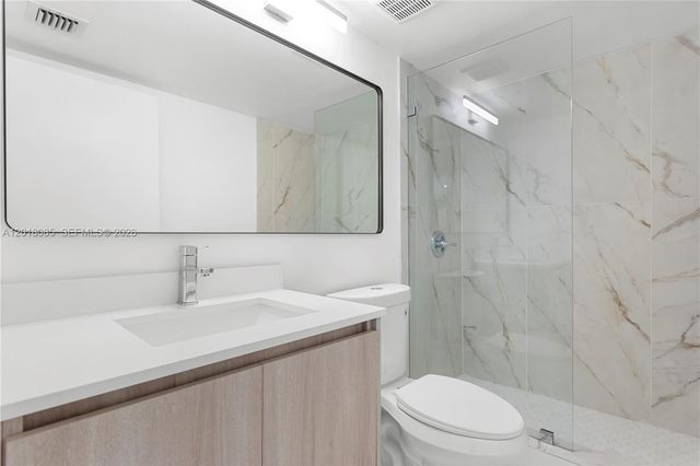 1717 NE Bayshore Dr A-2736, Miami, FL 33132