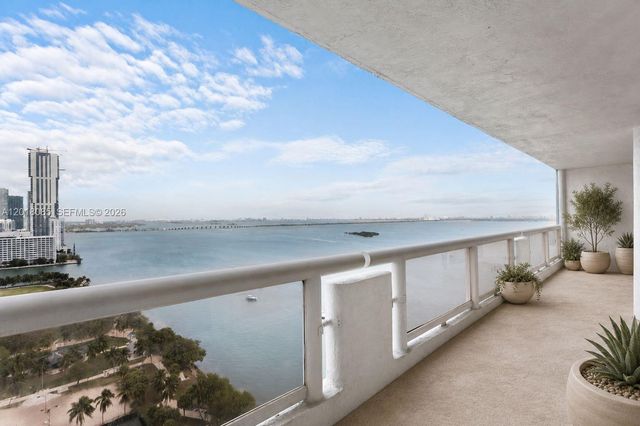 1717 NE Bayshore Dr A-2736, Miami, FL 33132