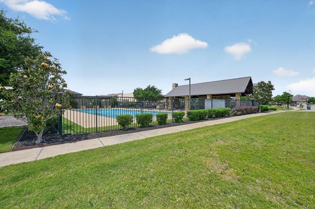 2307 Wind Meadow Lane, Lewisville, TX 75056