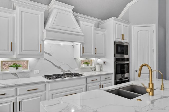 2307 Wind Meadow Lane, Lewisville, TX 75056