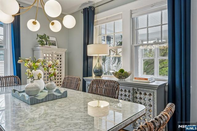 31 Nassau Road, Montclair, NJ 07043