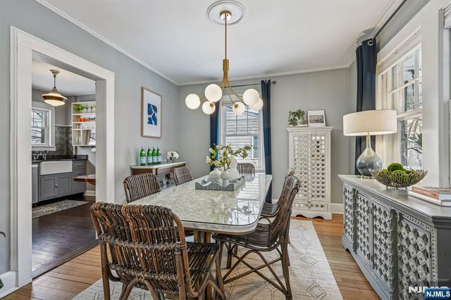 31 Nassau Road, Montclair, NJ 07043