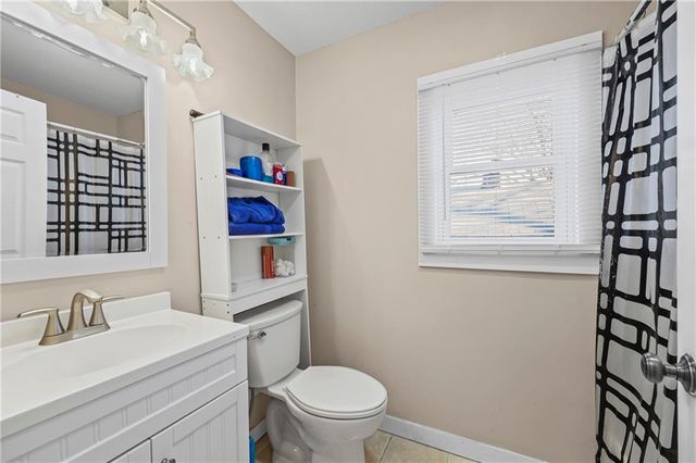 2203 Walnut Street, Higginsville, MO 64037