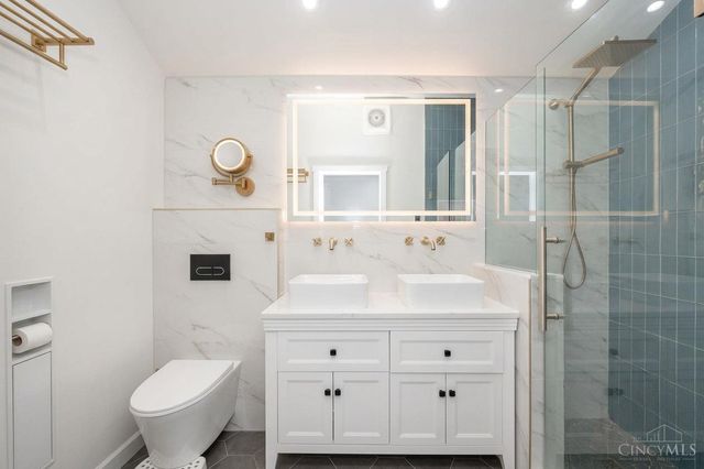 3904 Germania Street, Fairfax, OH 45227