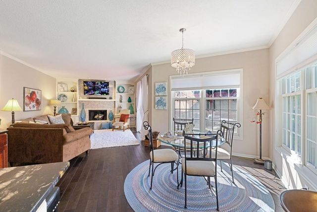 4086 Deerwood Trail, Eagan, MN 55122