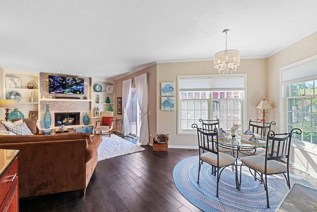 4086 Deerwood Trail, Eagan, MN 55122