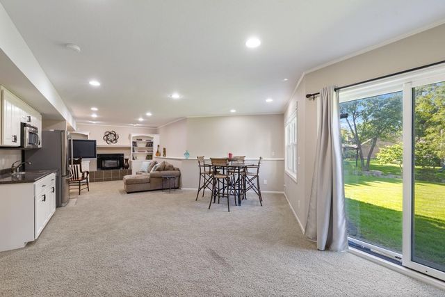 4086 Deerwood Trail, Eagan, MN 55122