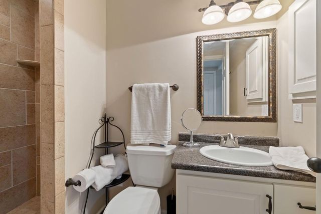 4086 Deerwood Trail, Eagan, MN 55122