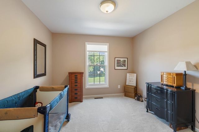 4086 Deerwood Trail, Eagan, MN 55122