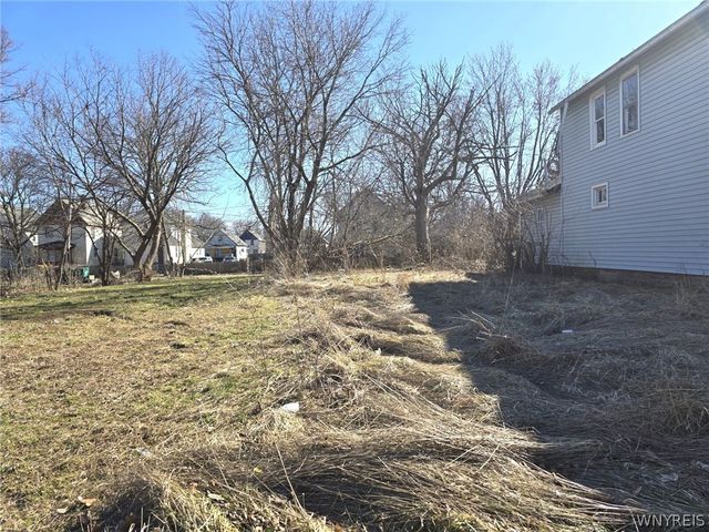 1327 Willow Avenue, Niagara Falls, NY 14305