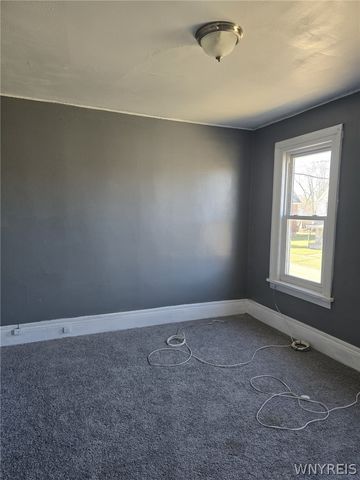 1327 Willow Avenue, Niagara Falls, NY 14305