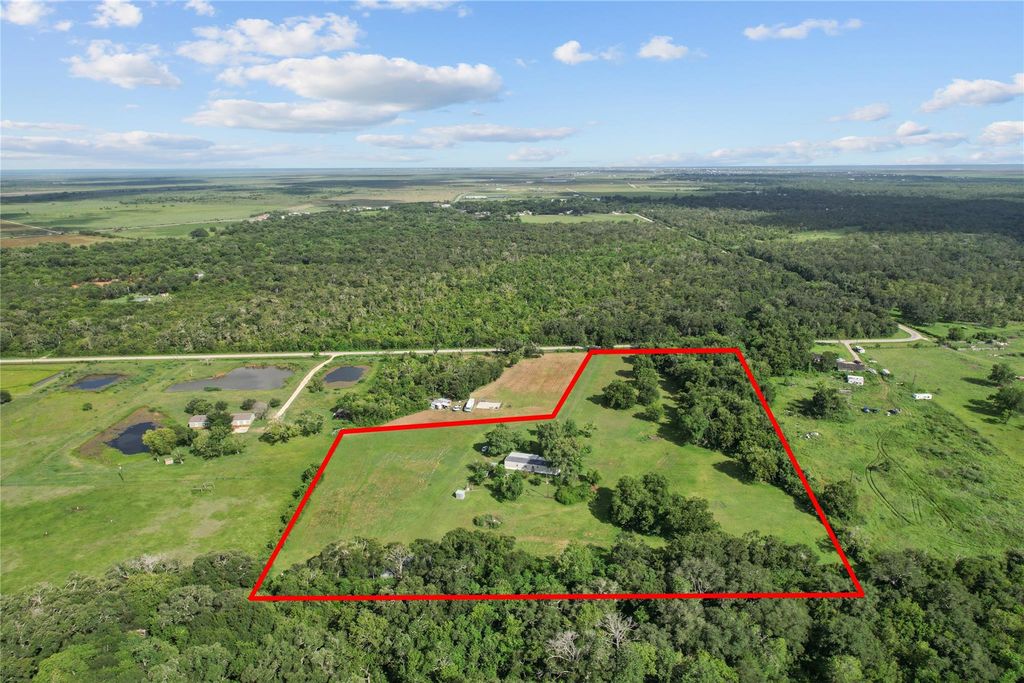845 County Road 281, Sargent, TX 77414