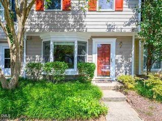 192 Saint Andrews Lane, Chapel Hill, NC 27517