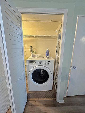 2001 WORLD PARKWAY BOULEVARD 7, Clearwater, FL 33763