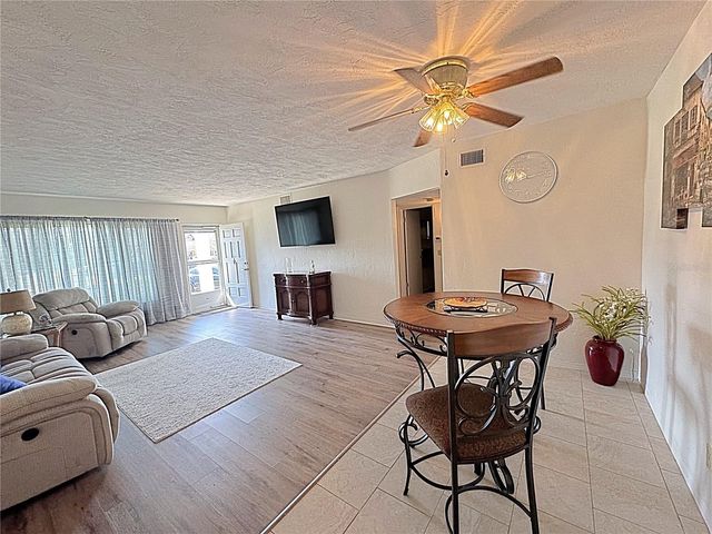 2001 WORLD PARKWAY BOULEVARD 7, Clearwater, FL 33763