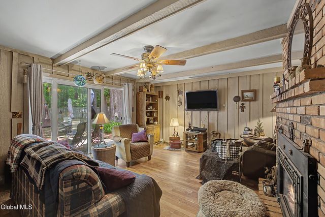 4 Pine Knoll Drive, Wilton, NY 12866