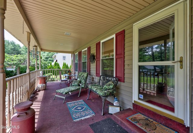 4 Pine Knoll Drive, Wilton, NY 12866