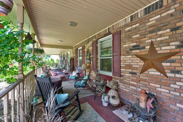 4 Pine Knoll Drive, Wilton, NY 12866