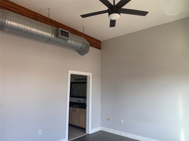 2502 Live Oak Street 228, Dallas, TX 75204