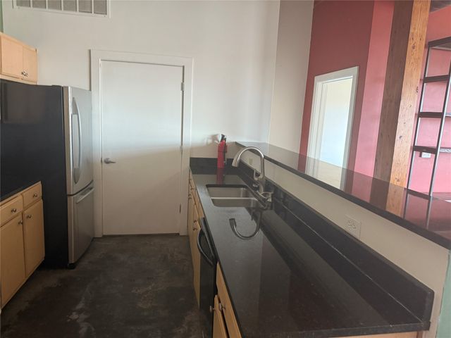 2502 Live Oak Street 228, Dallas, TX 75204