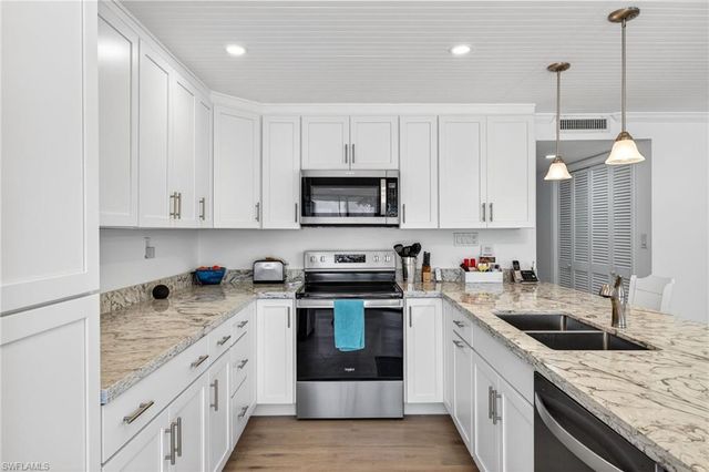 1341 Middle Gulf Dr Unit 1B B, Sanibel, FL 33957