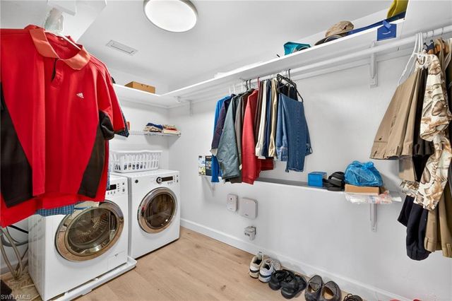 1341 Middle Gulf Dr Unit 1B B, Sanibel, FL 33957