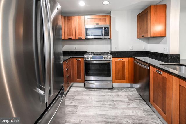 2451 MIDTOWN AVE #707, Alexandria, VA 22303