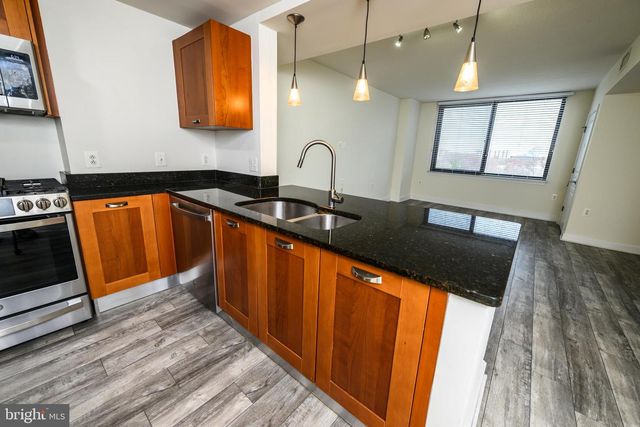 2451 MIDTOWN AVE #707, Alexandria, VA 22303