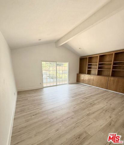 27917 Via Amistosa, Agoura Hills, CA 91301