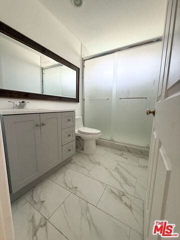27917 Via Amistosa, Agoura Hills, CA 91301