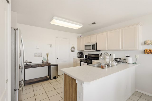 6303 Dante Lane NW, Albuquerque, NM 87114