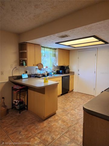 804 S PARSONS AVENUE, Seffner, FL 33584